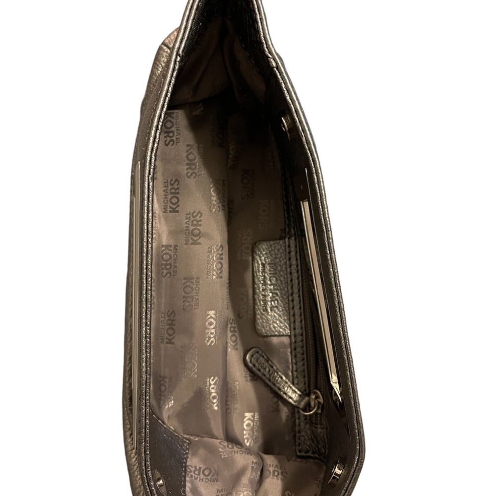 Michael Kors Clutch Silver/Pewter color soft pebble leather - Picture 4 of 7
